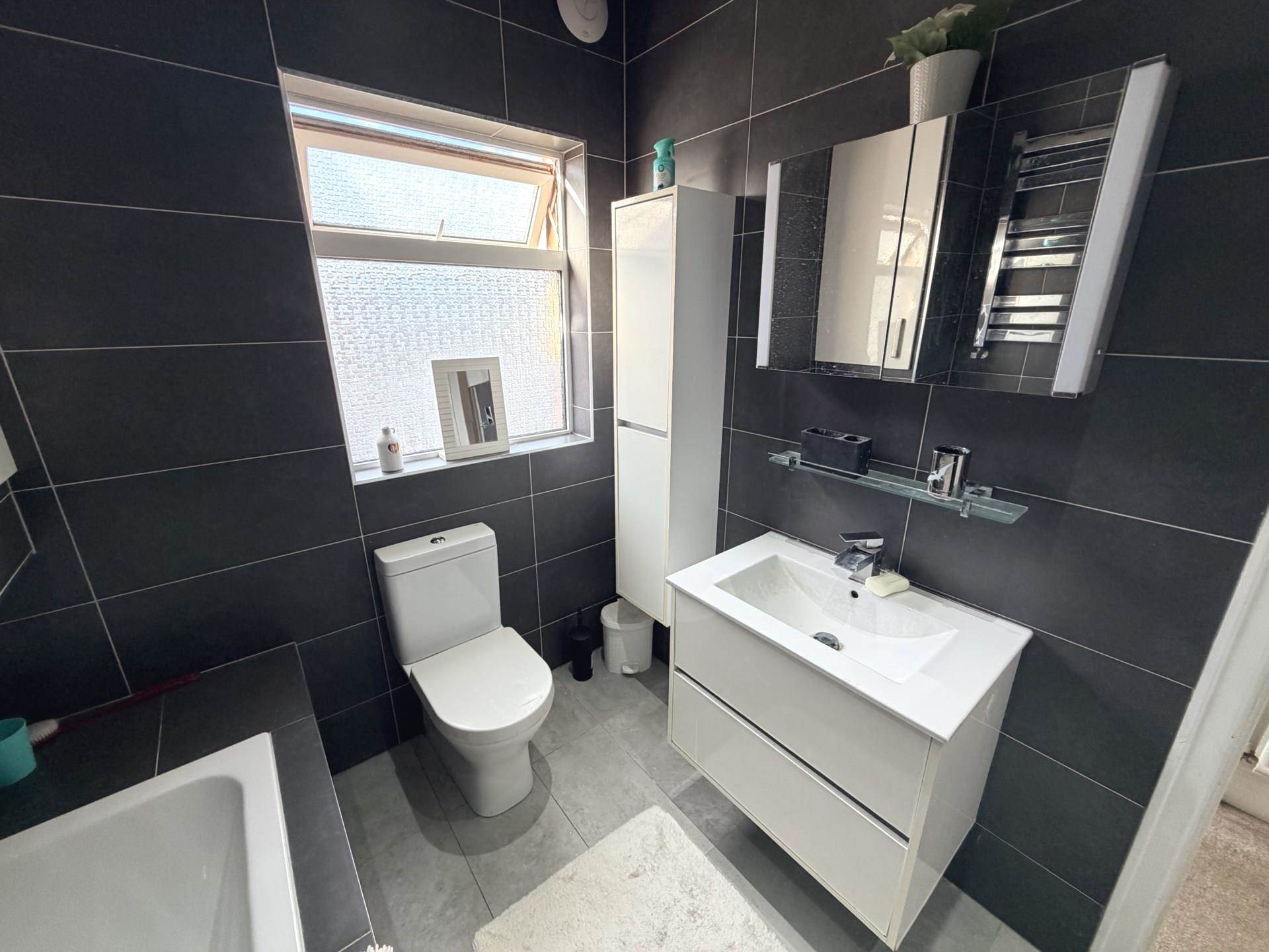 Lytham Road, Blackpool, FY4 1EB, Image 10