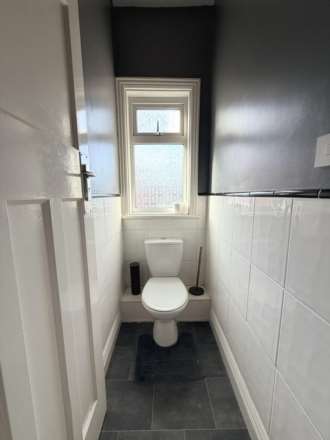 Lytham Road, Blackpool, FY4 1EB, Image 12