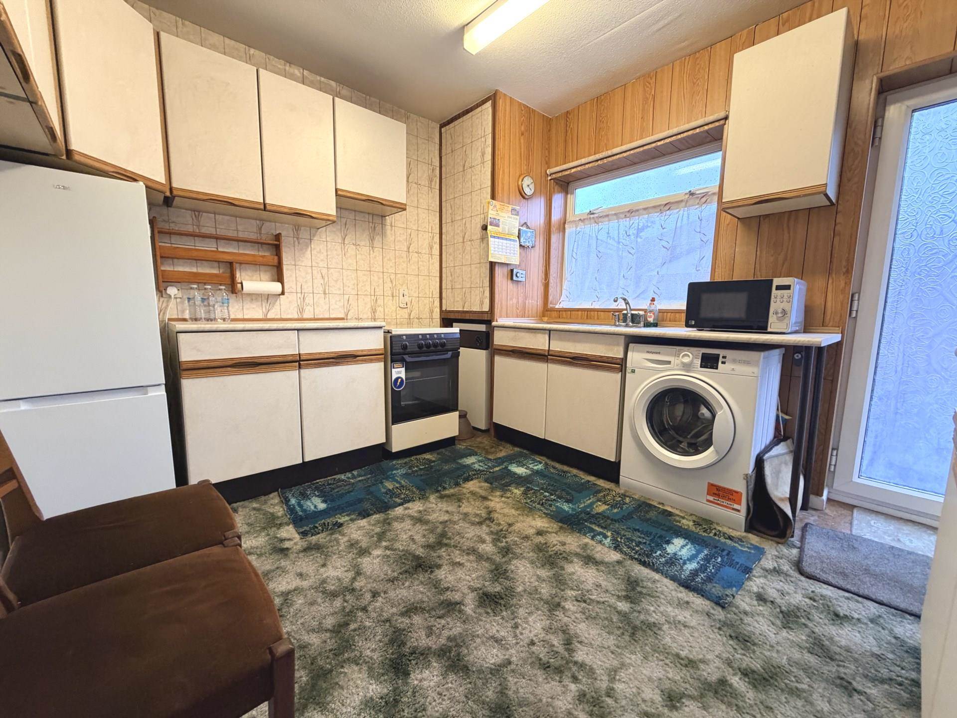 Squires Court, Cairn Grove, Blackpool, FY4 2RA, Image 2