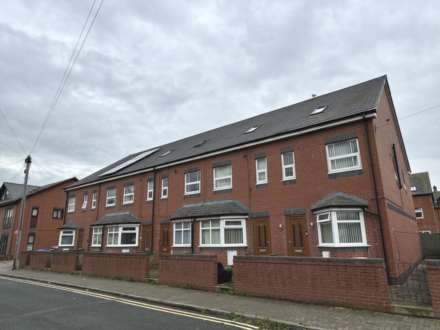 18 Bedroom Town House, Ball Street, Blackpool, FY1 6HL