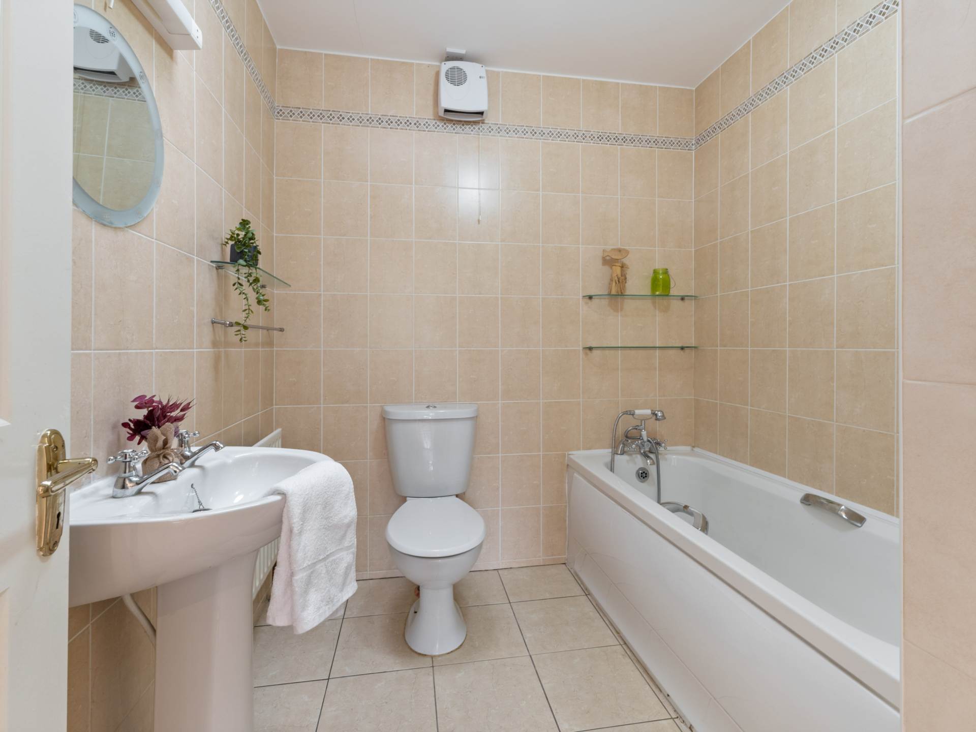 1 Bothar na Habhainn Rehins Fort, Ballina