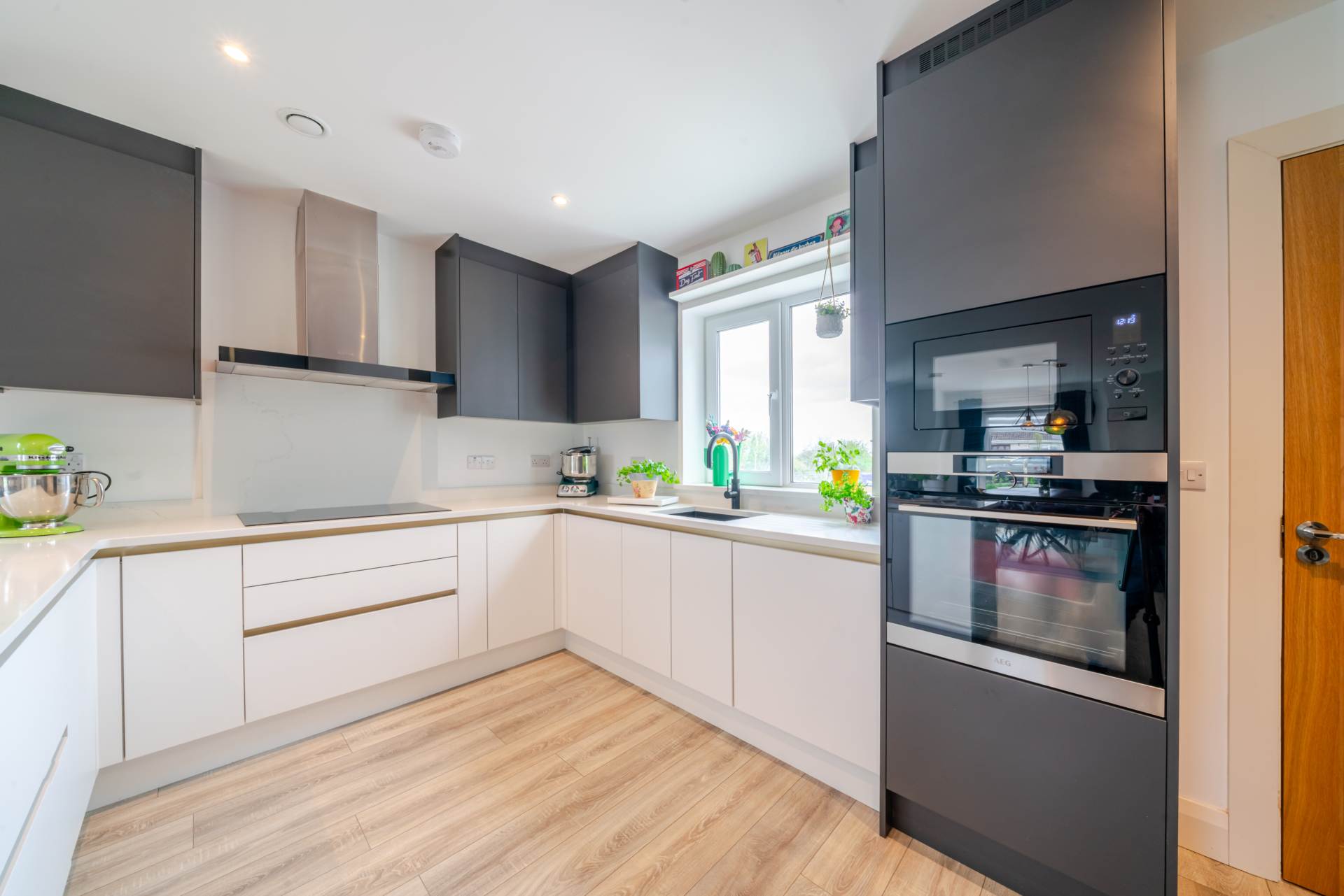 LISDUVOGUE, KNOCKMORE BALLINA MAYO. F26 X60H