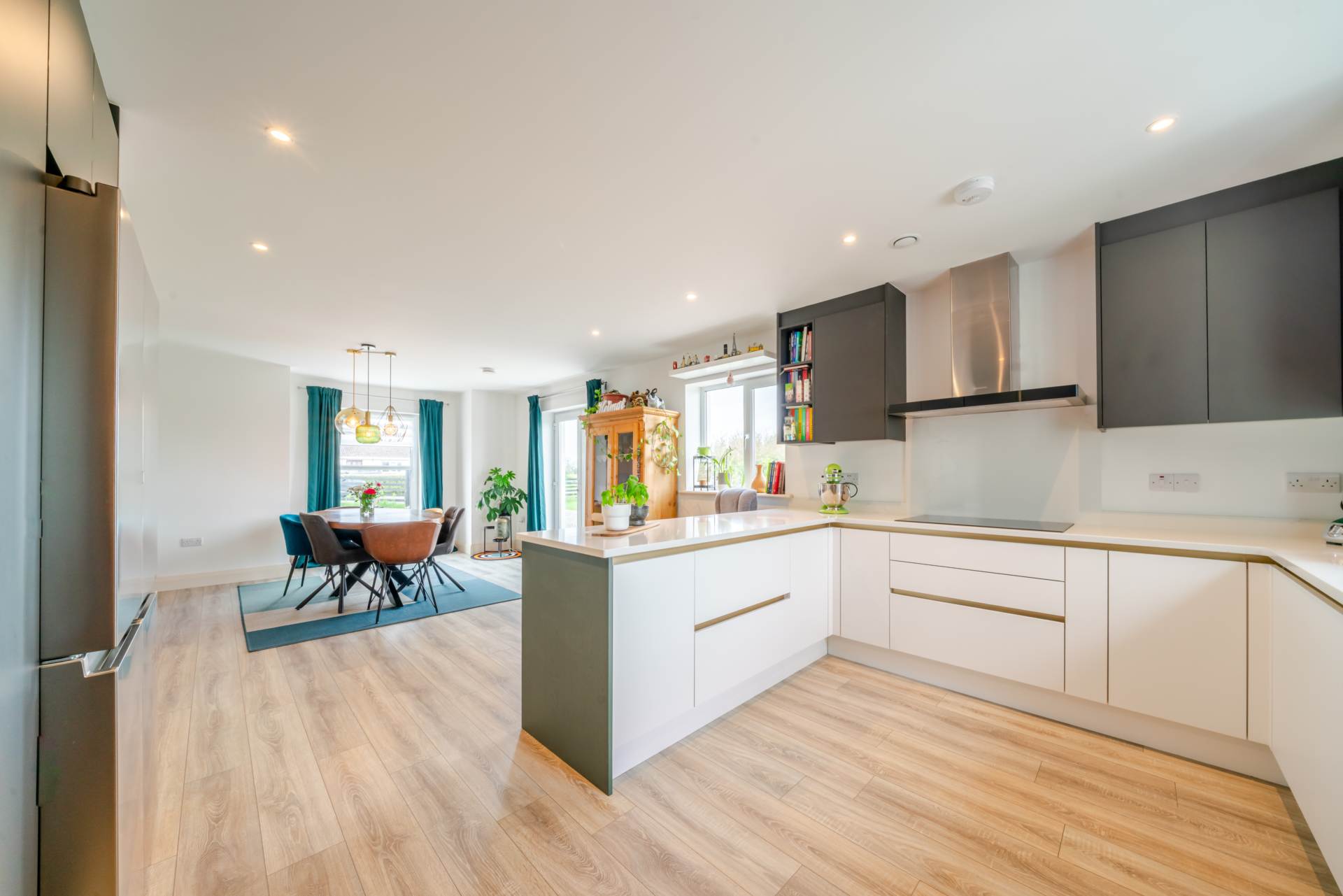 LISDUVOGUE, KNOCKMORE BALLINA MAYO. F26 X60H