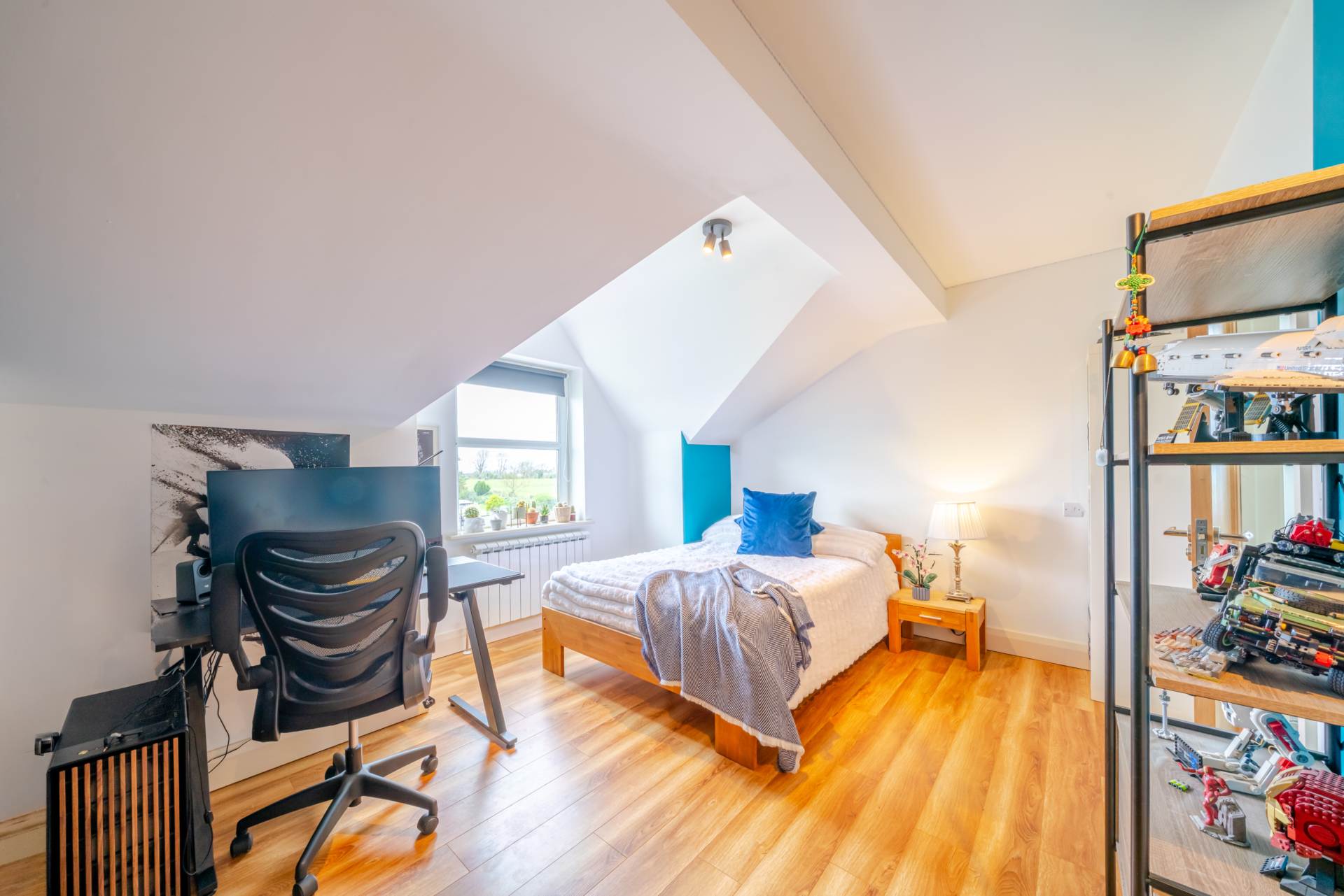 LISDUVOGUE, KNOCKMORE BALLINA MAYO. F26 X60H