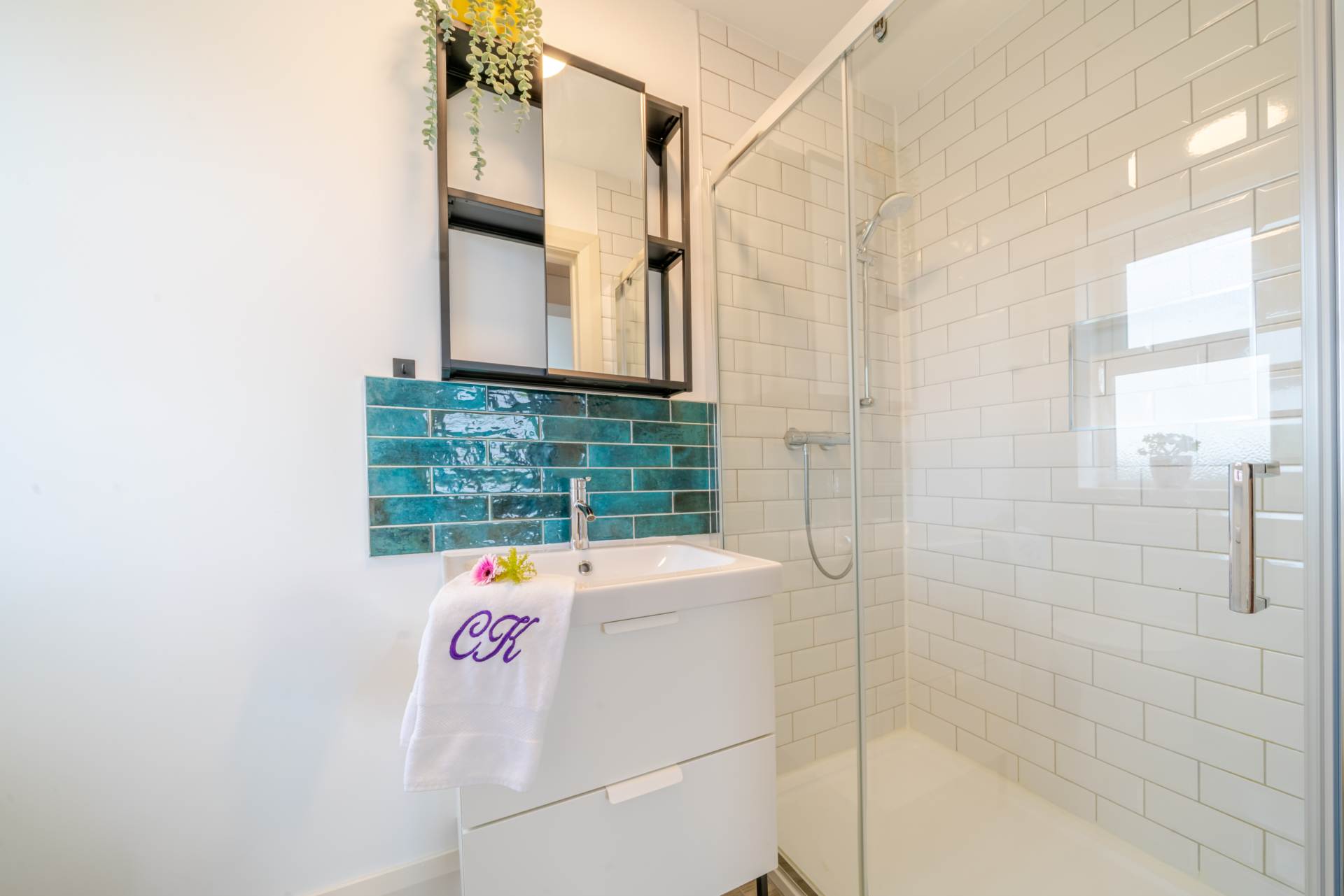 LISDUVOGUE, KNOCKMORE BALLINA MAYO. F26 X60H