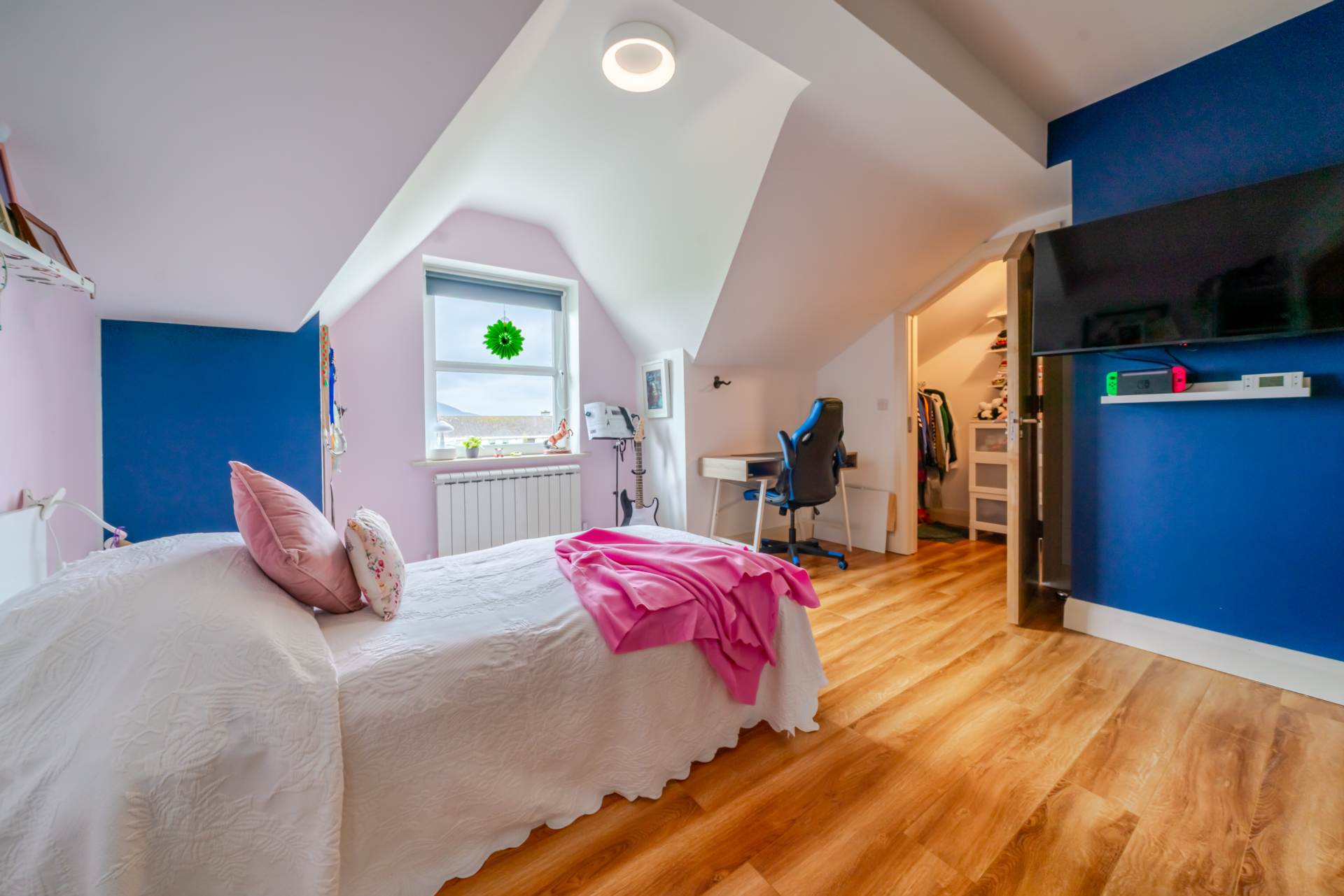 LISDUVOGUE, KNOCKMORE BALLINA MAYO. F26 X60H