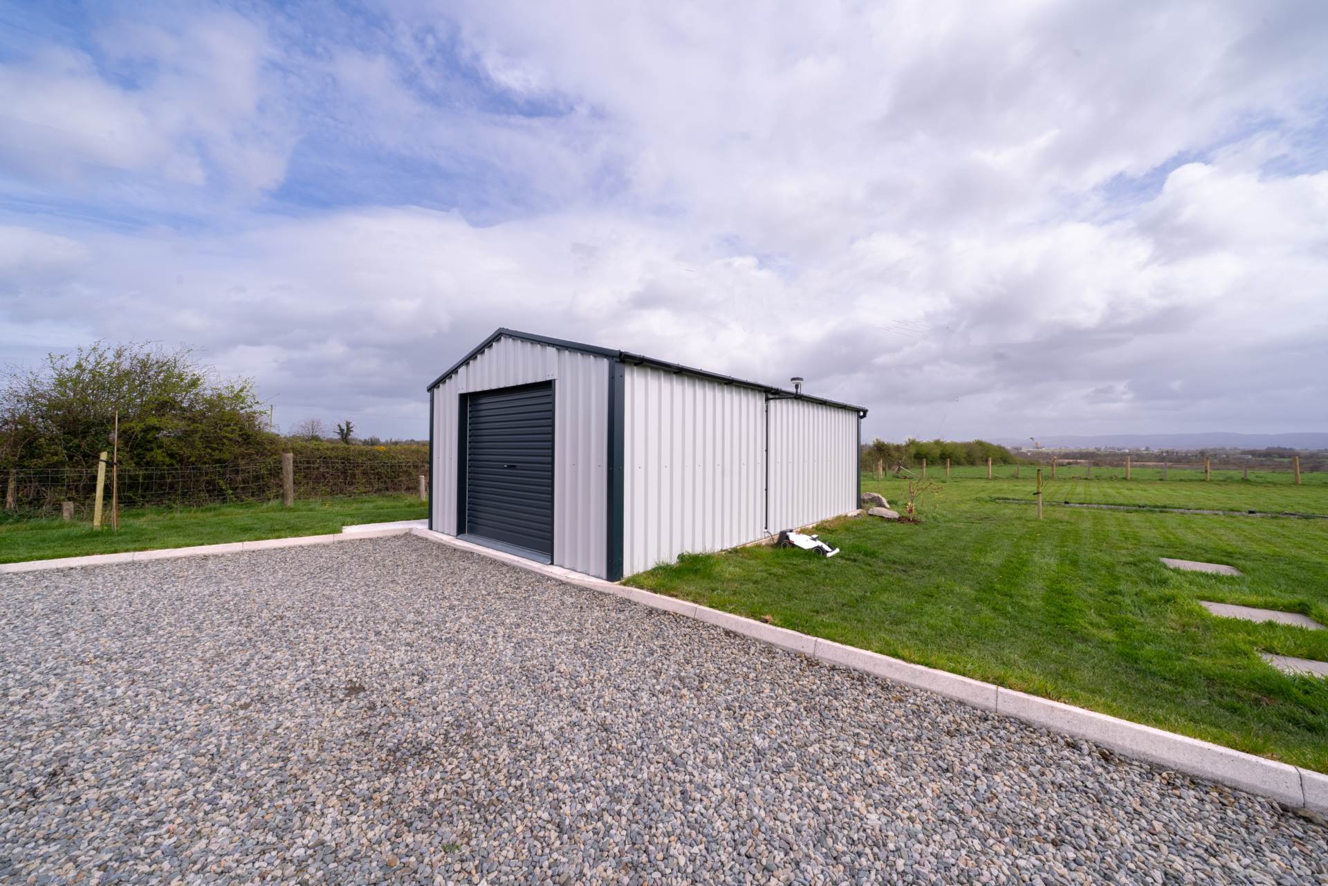 LISDUVOGUE, KNOCKMORE BALLINA MAYO. F26 X60H