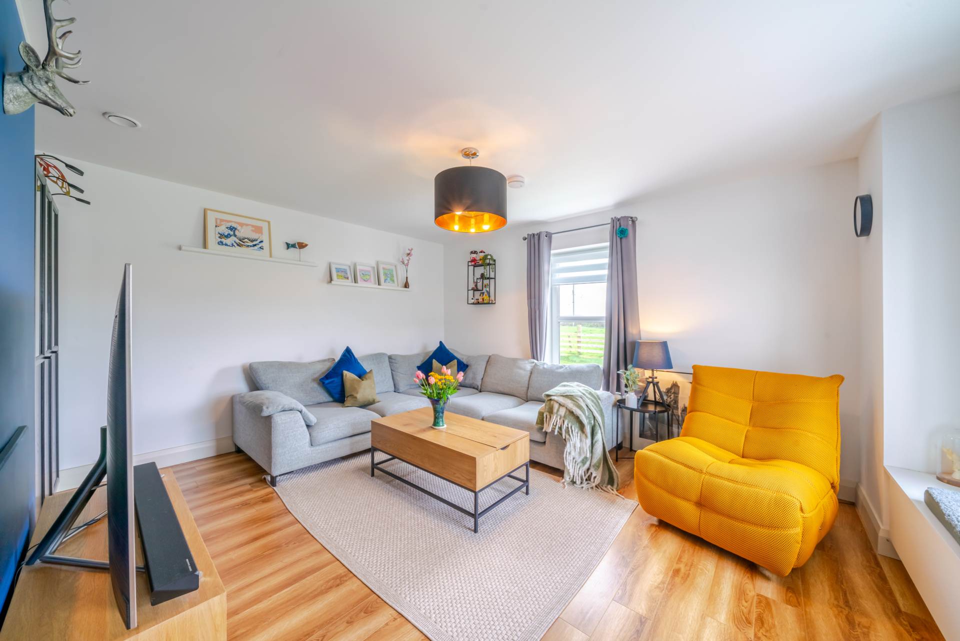 LISDUVOGUE, KNOCKMORE BALLINA MAYO. F26 X60H