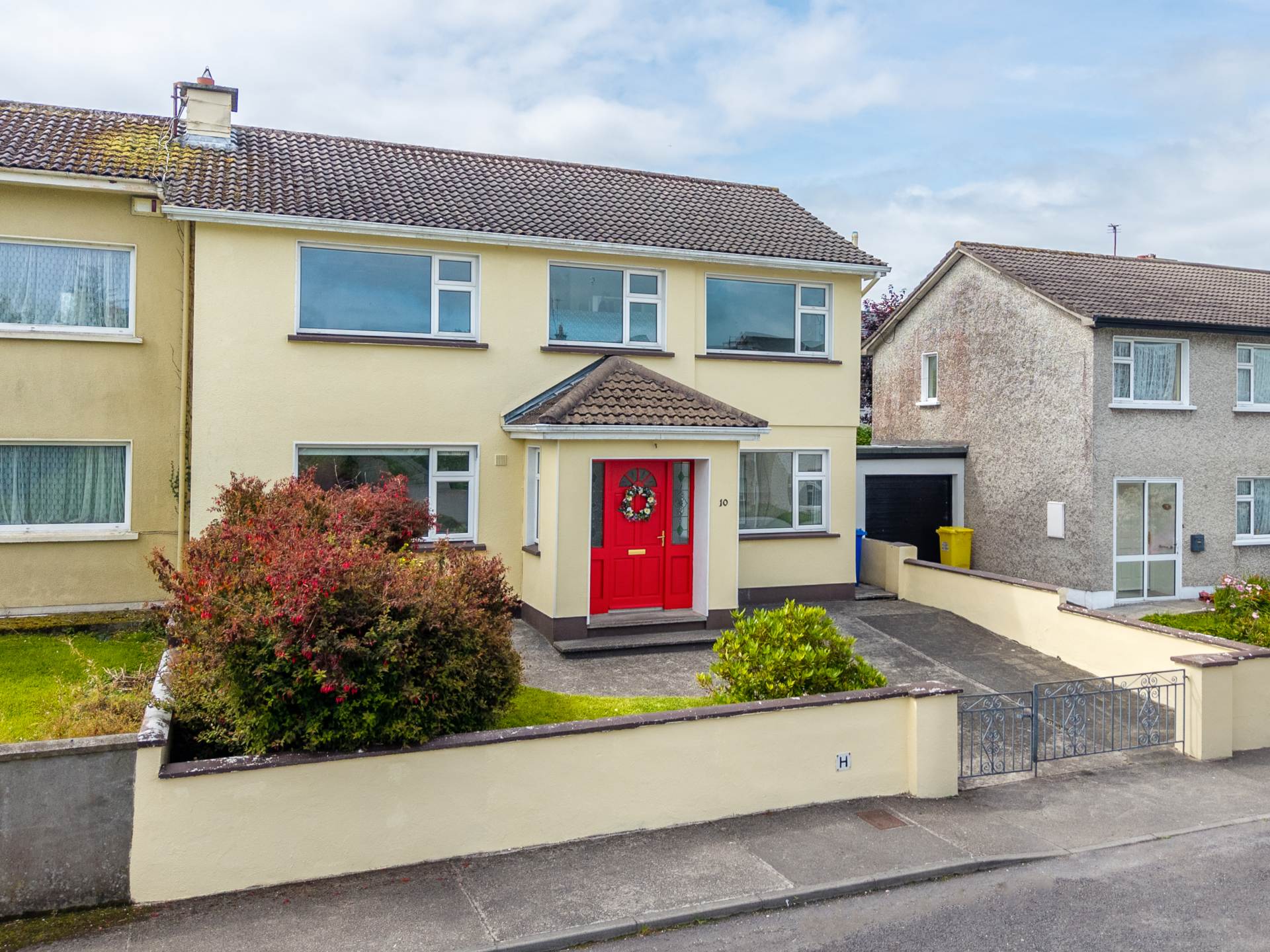 Castlecourt Ballina Mayo