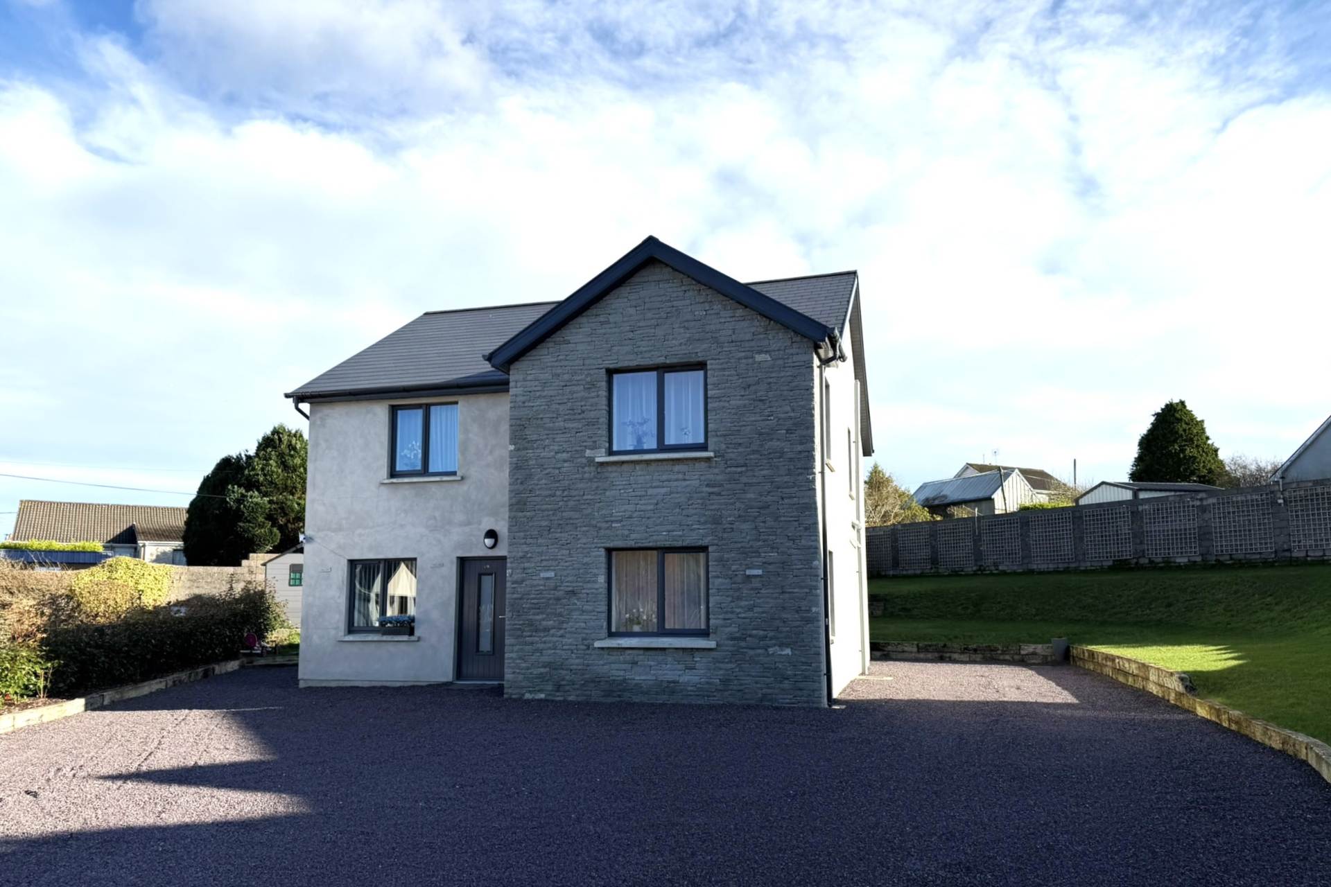 39 Newbridge Park, Skibbereen, P81 PP84