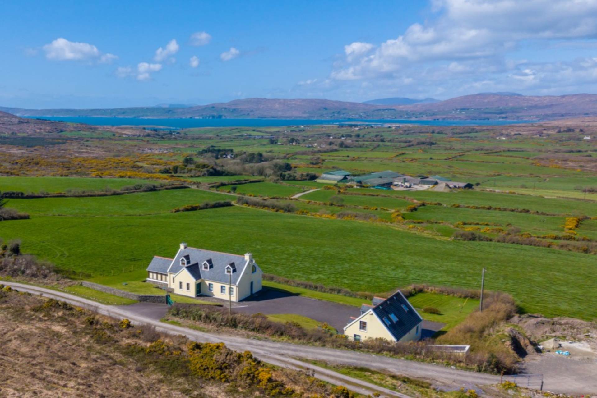 `Dúnmánas`, Arderrawinny, Schull, P81 EY82