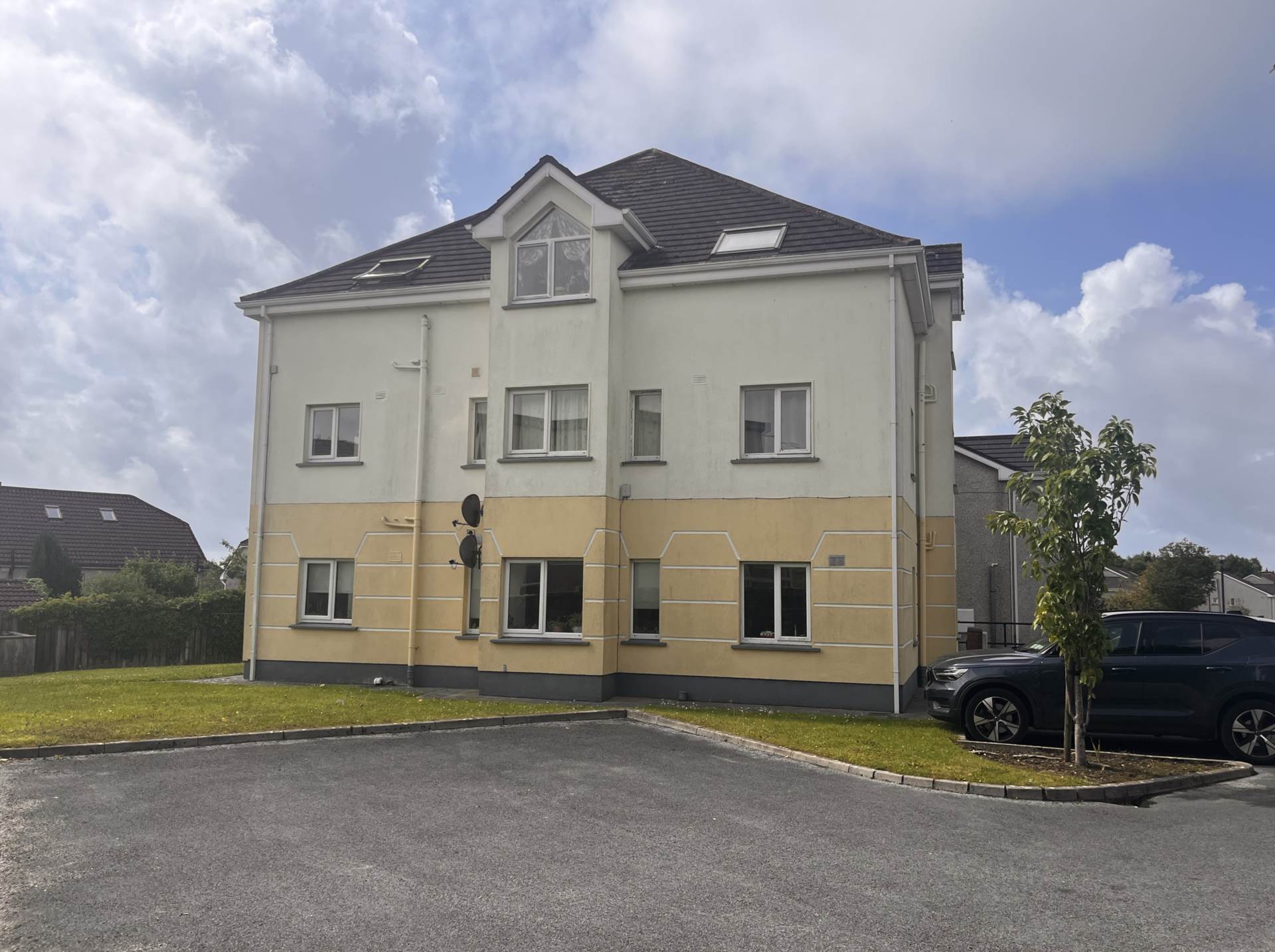 85 Manor Court, Knocknacarra, Galway