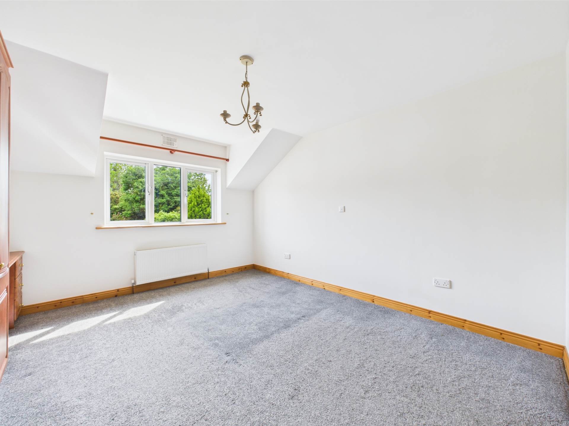 9 Woodstock Hill, Ennis, Co. Clare 9 Woodstock Hill, Ennis, Co. Clare