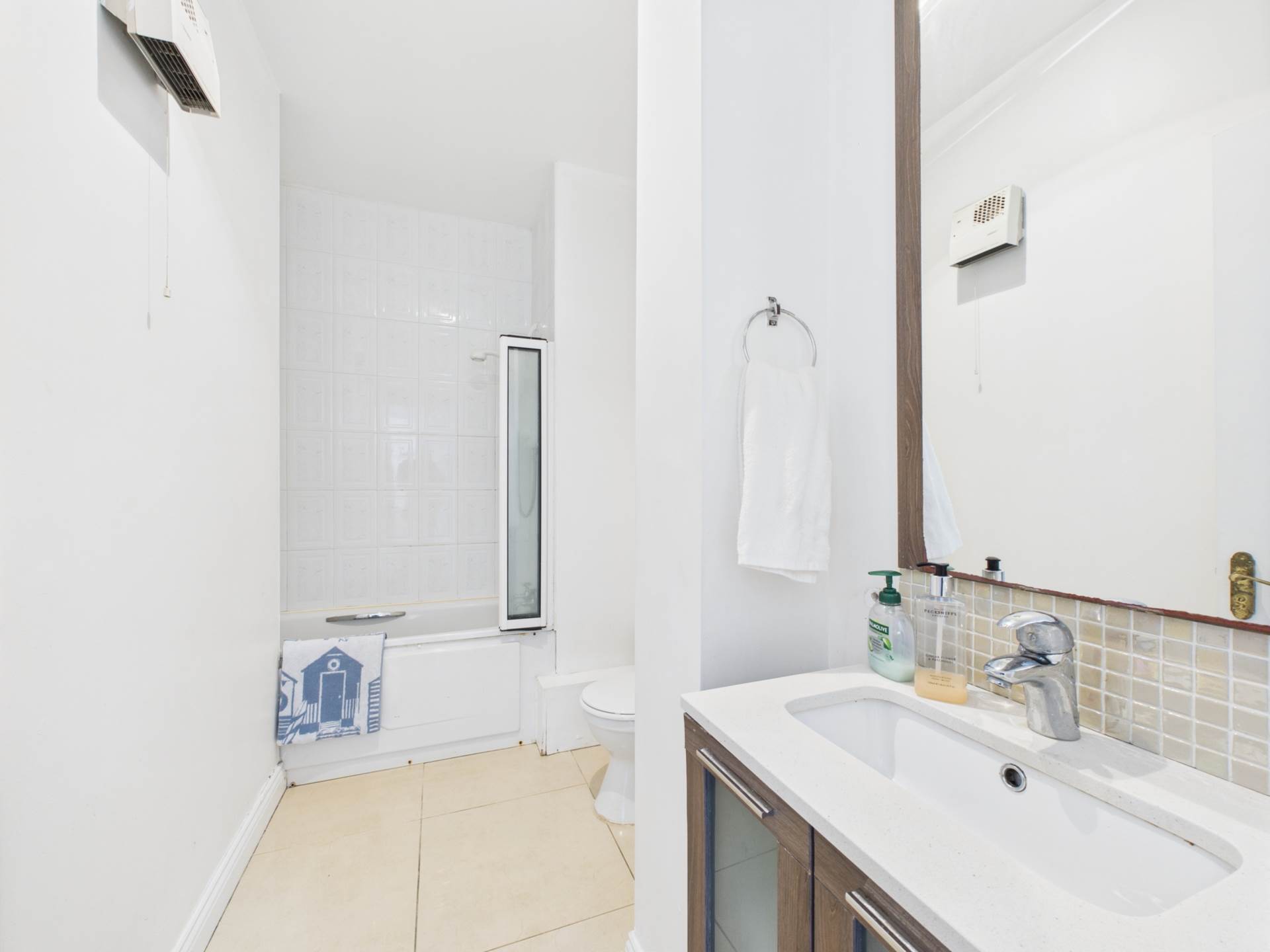 15 The Dell, Lahinch, Co. Clare