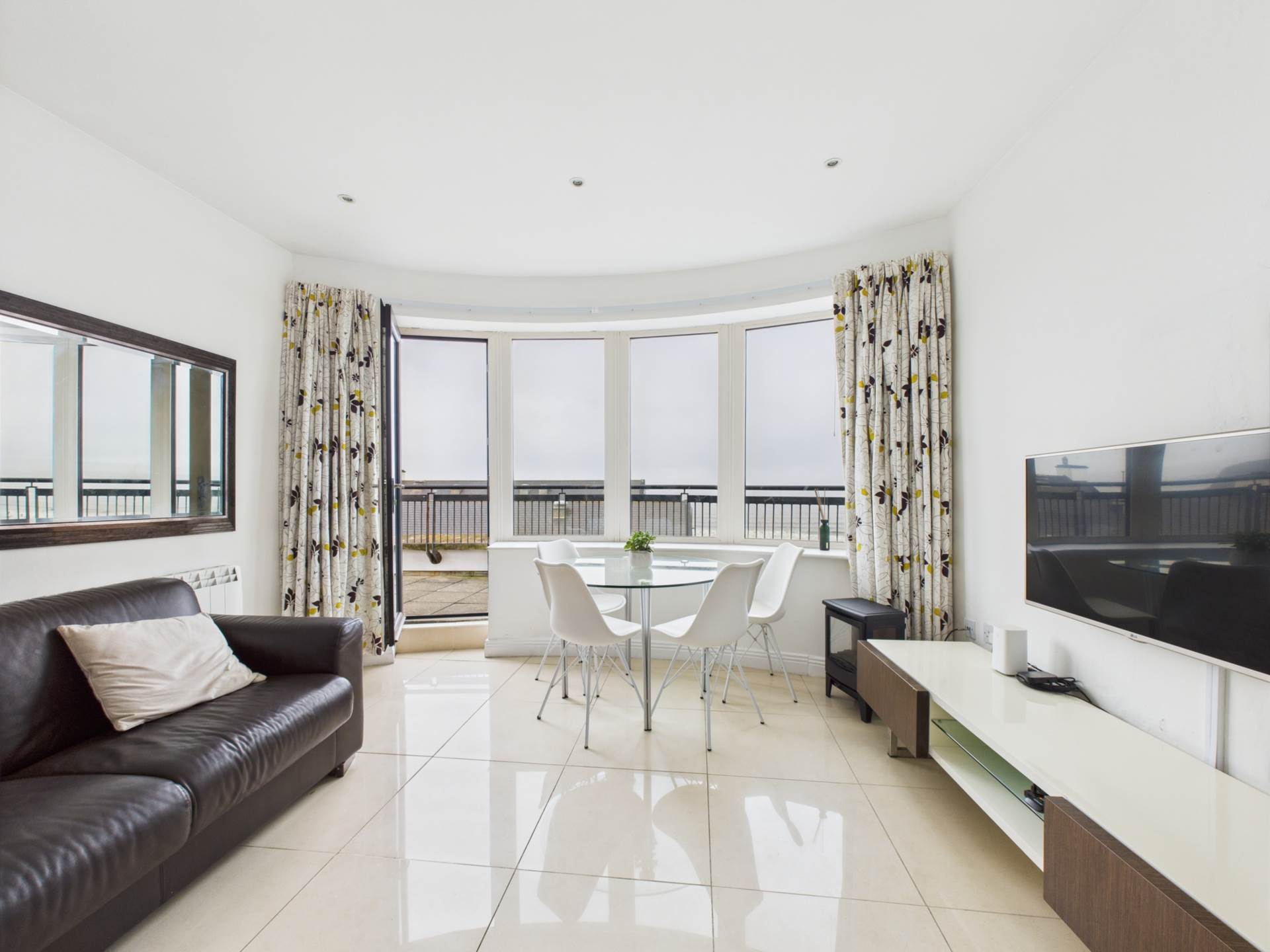 15 The Dell, Lahinch, Co. Clare
