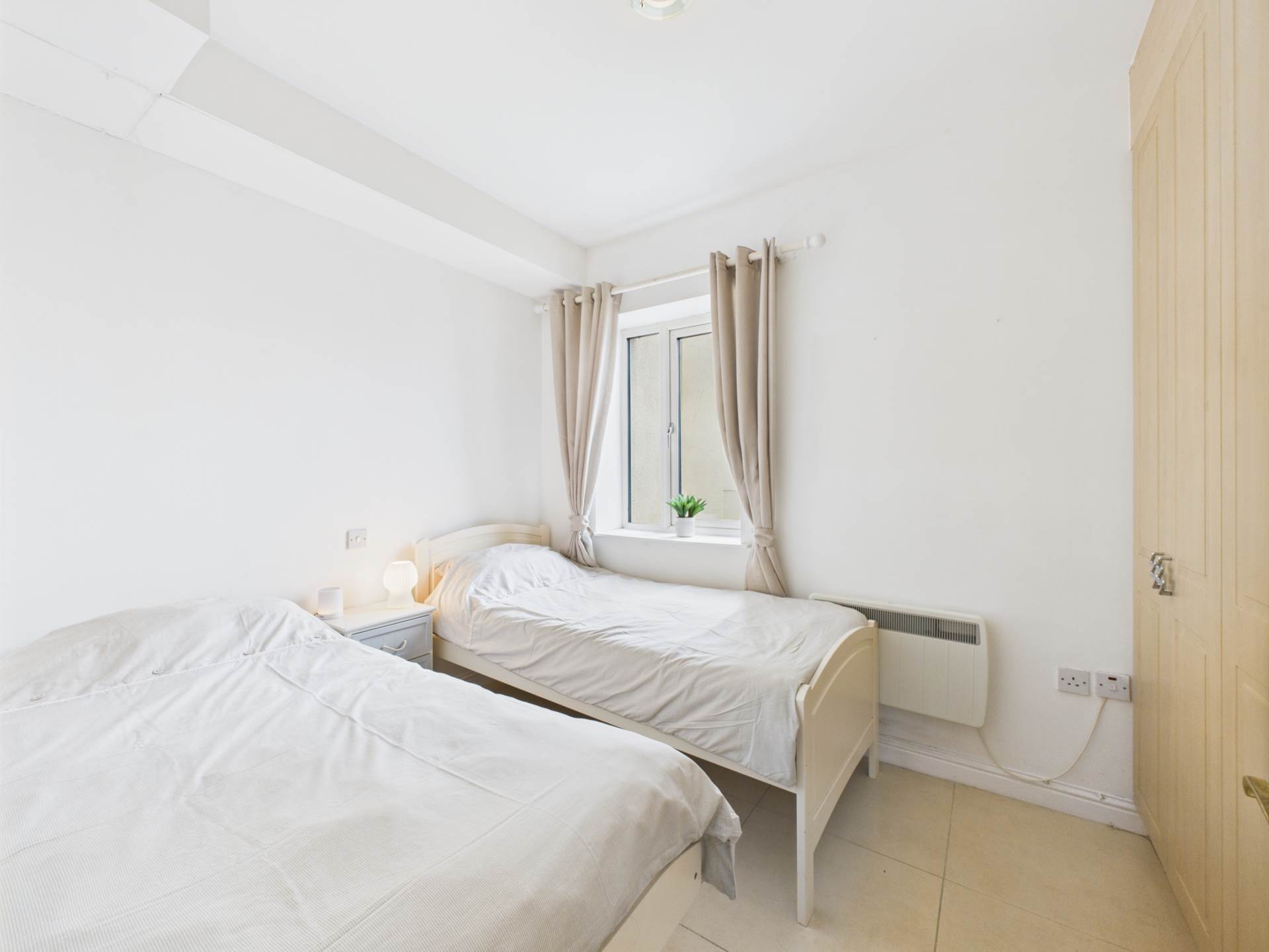 15 The Dell, Lahinch, Co. Clare