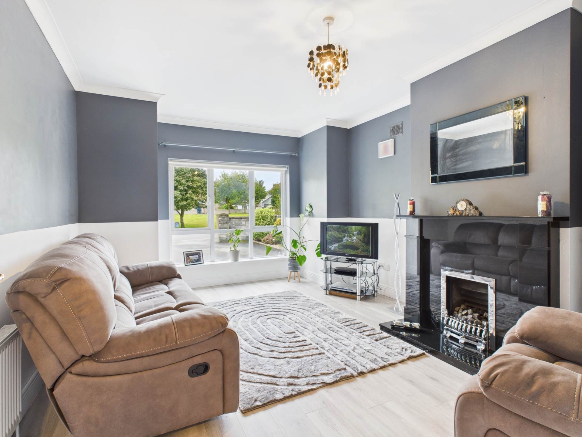 An Tsean Dun, Tulla Road An Tsean Dun, Tulla Road