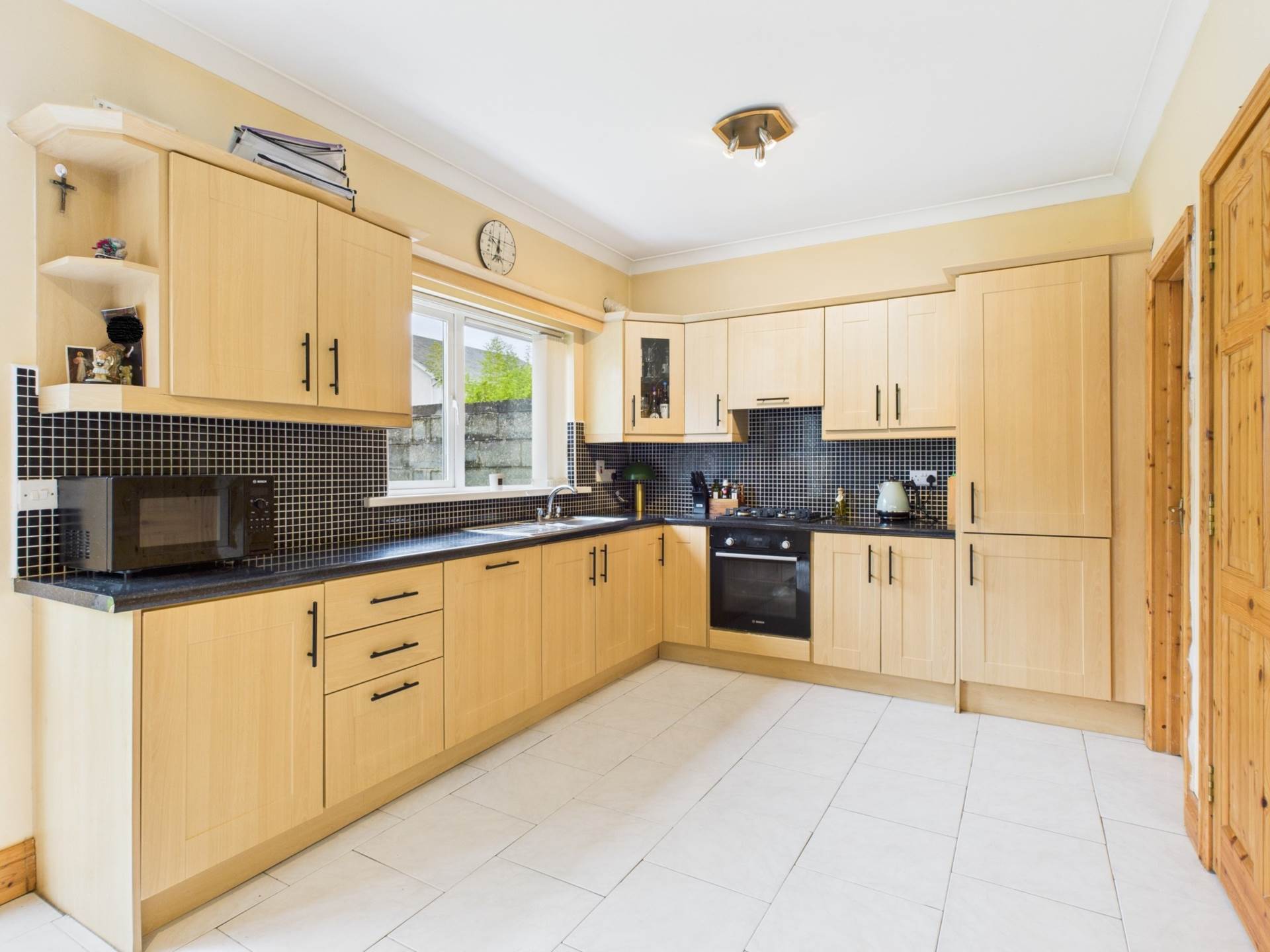 An Tsean Dun, Tulla Road An Tsean Dun, Tulla Road