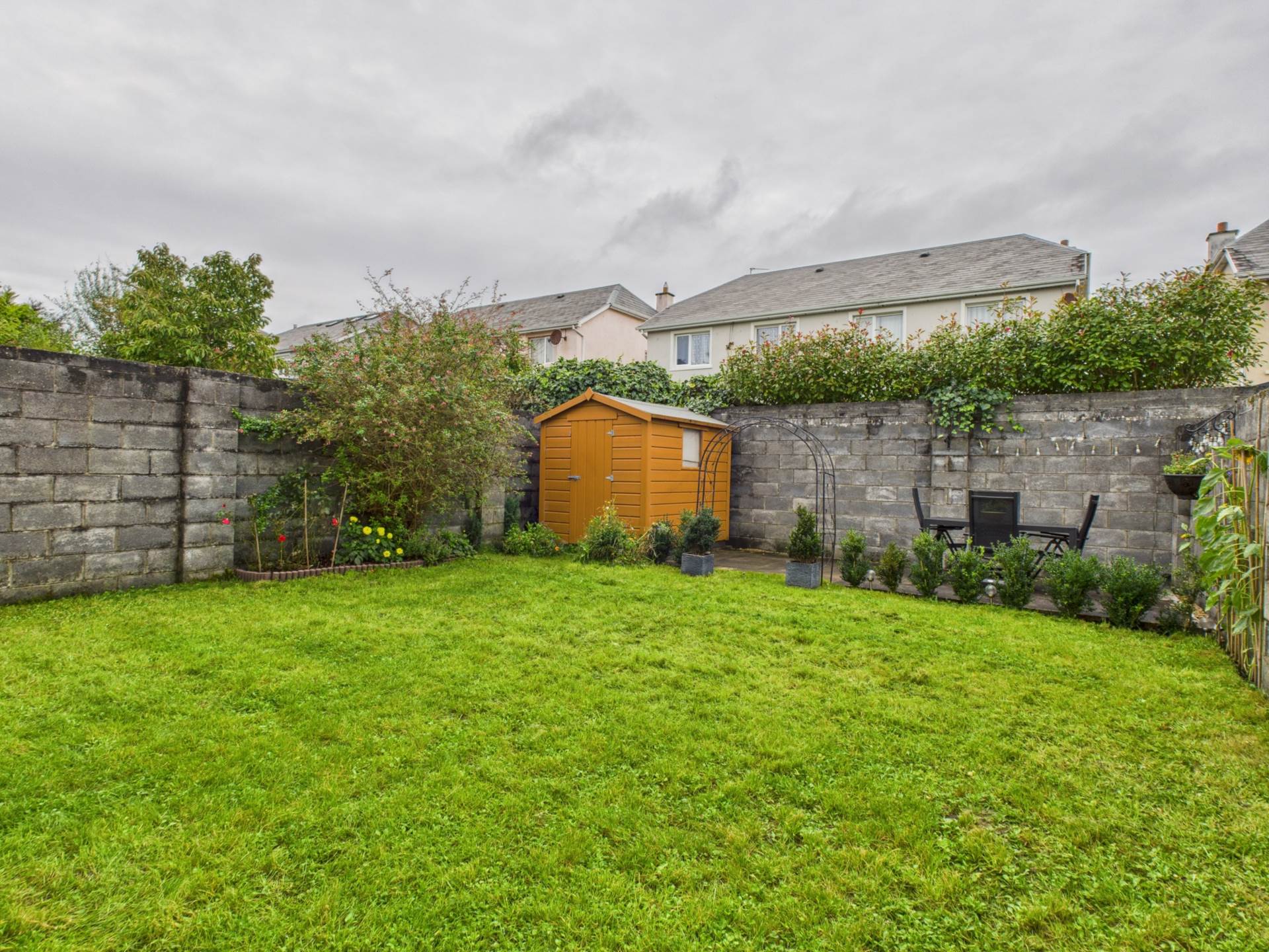 An Tsean Dun, Tulla Road An Tsean Dun, Tulla Road