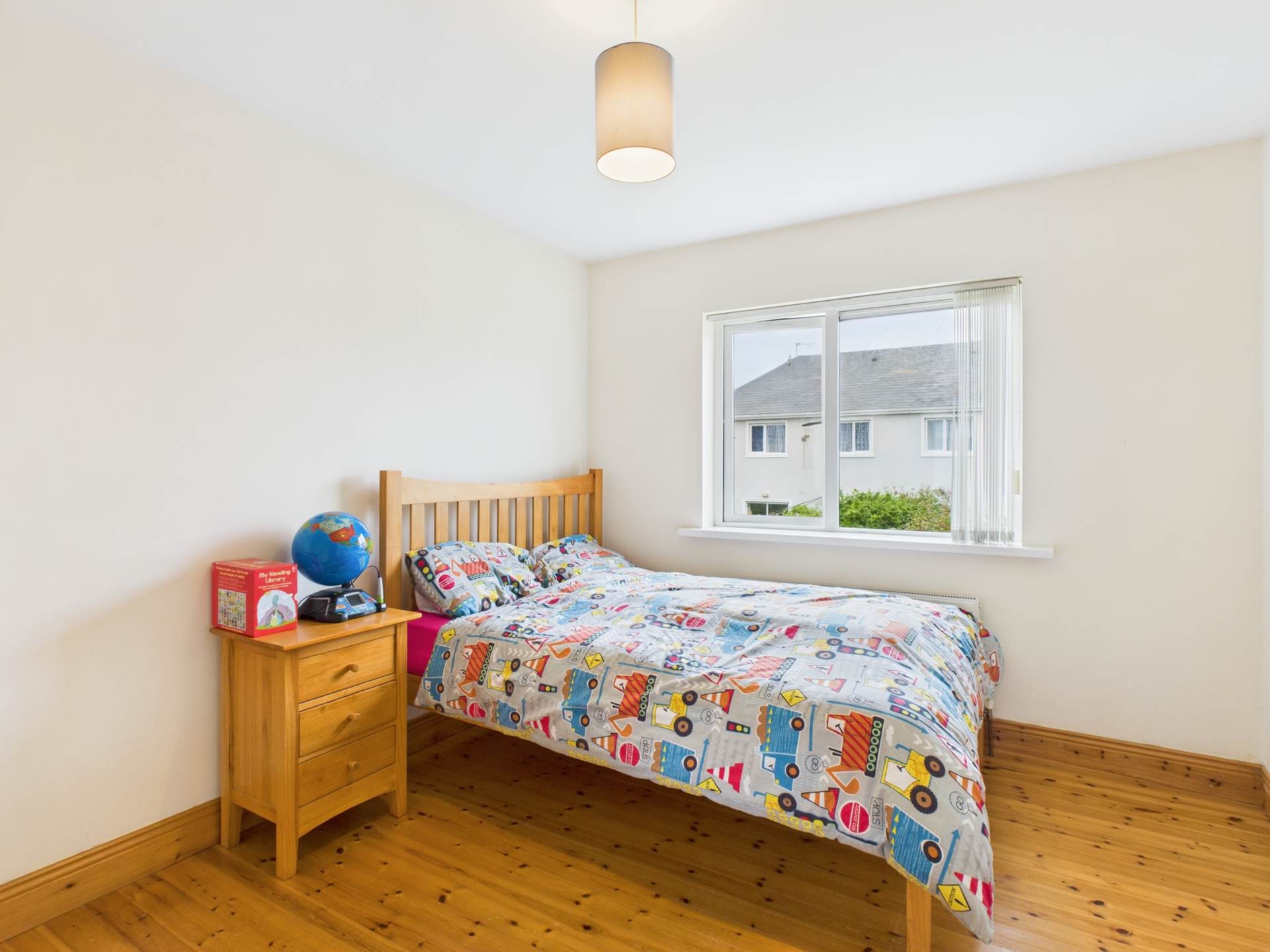 An Tsean Dun, Tulla Road An Tsean Dun, Tulla Road