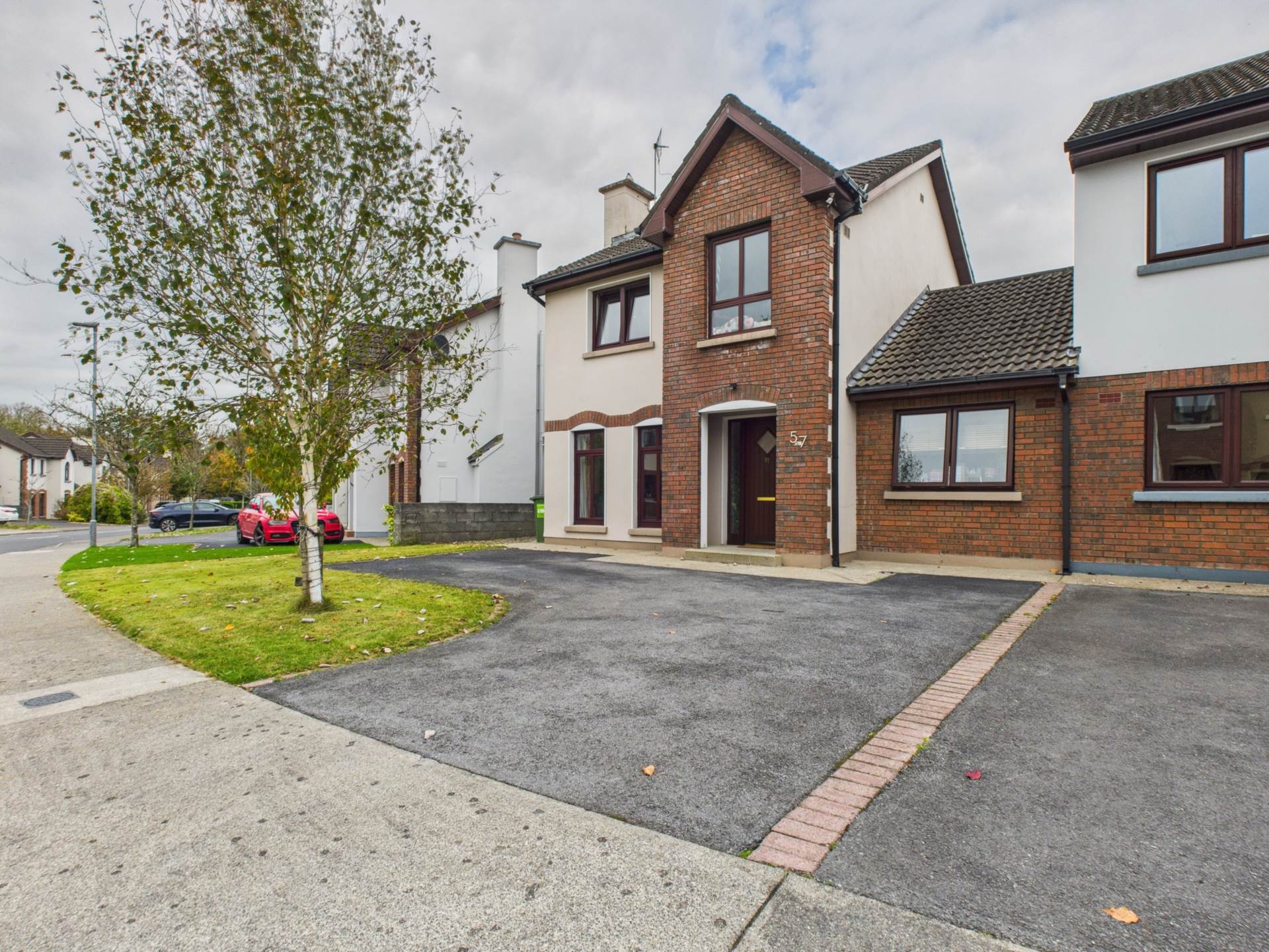 57 Woodhaven, Kilrush Road, Ennis, Co. Clare V95 P5KC 57 Woodhaven, Kilrush Road, Ennis, Co. Clare V95 P5KC