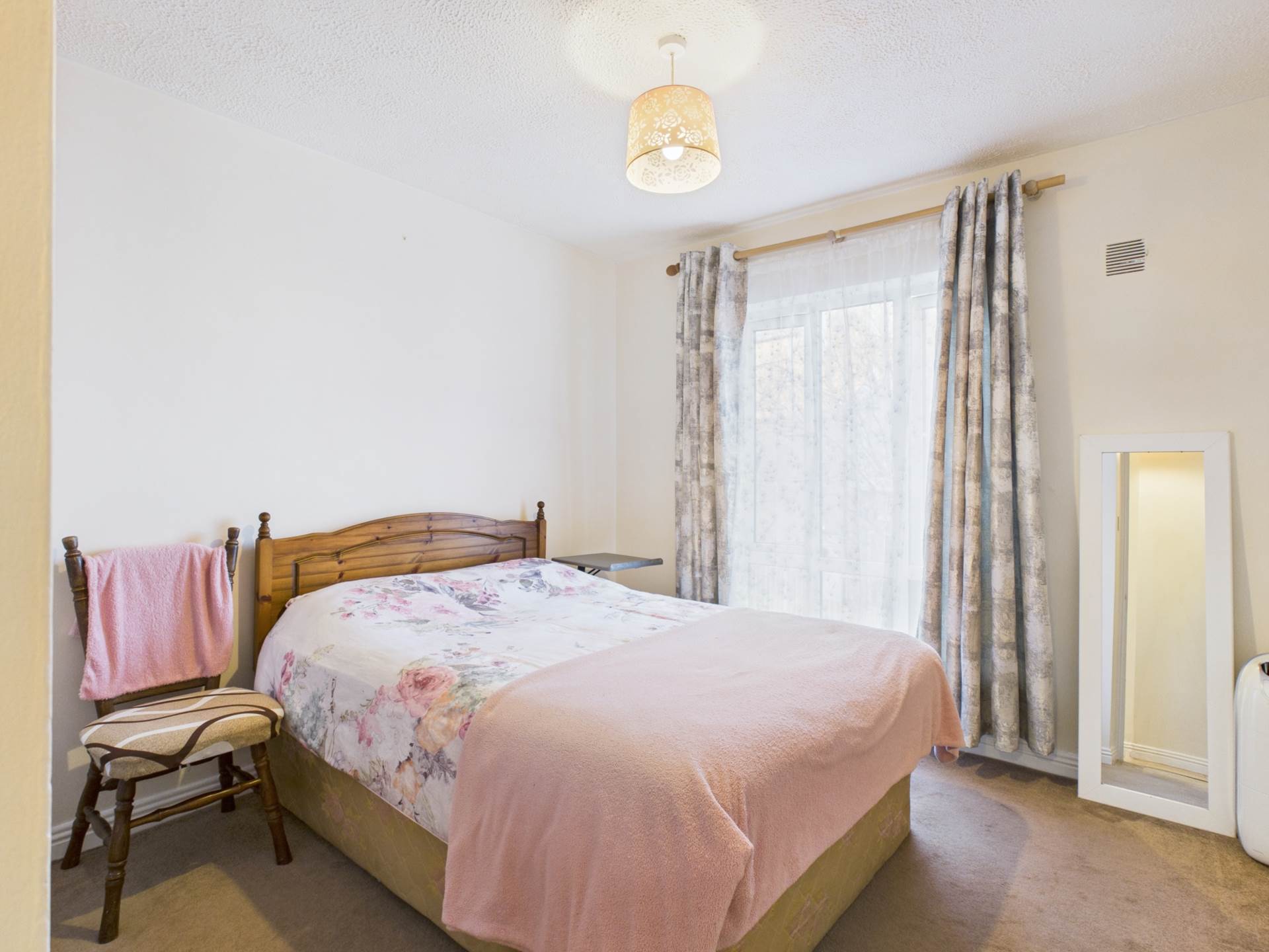 Apartment 9 Sandfield, Highfield Park, Ennis, Co. Clare V95 YK02