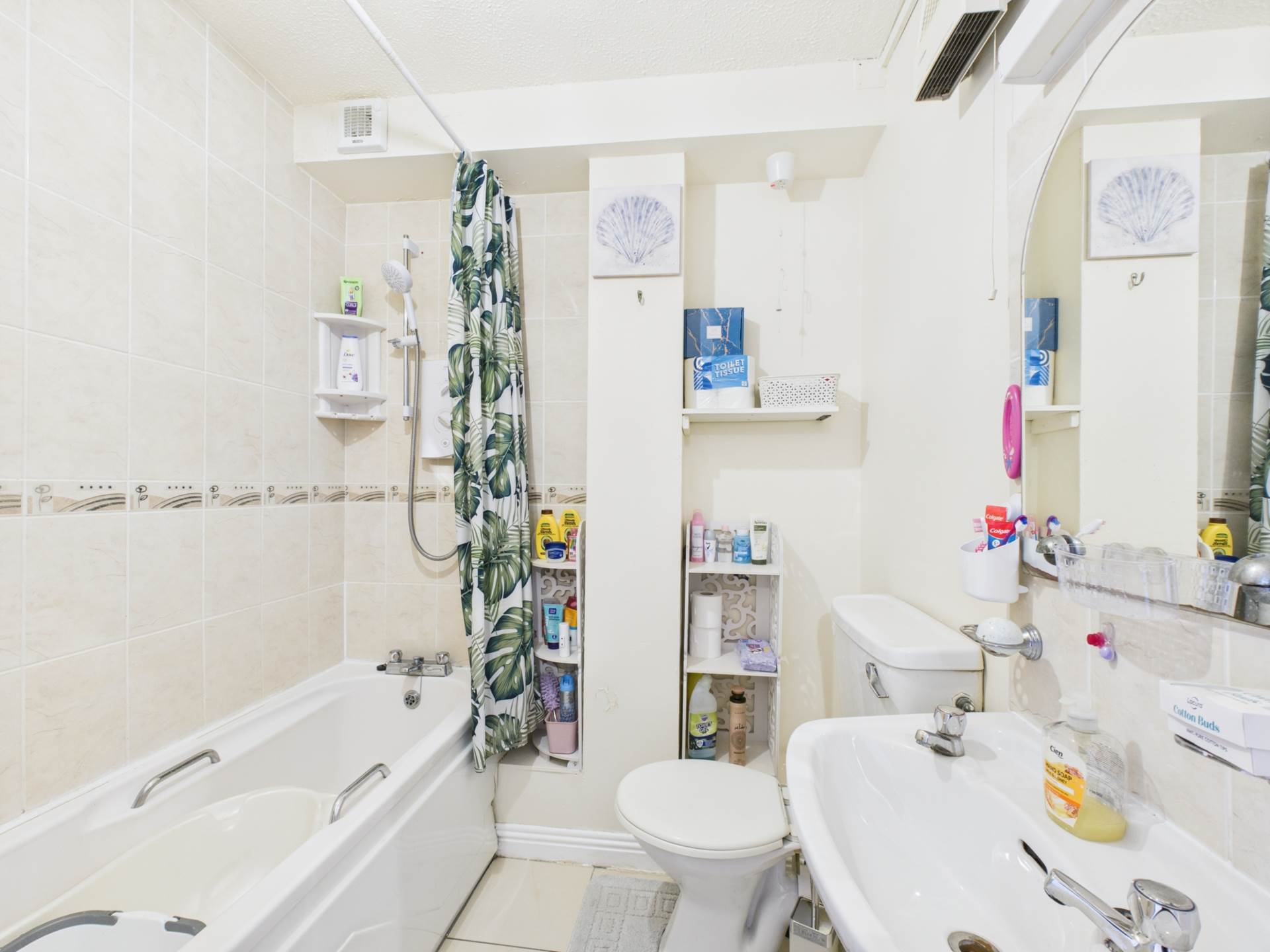 Apartment 9 Sandfield, Highfield Park, Ennis, Co. Clare V95 YK02