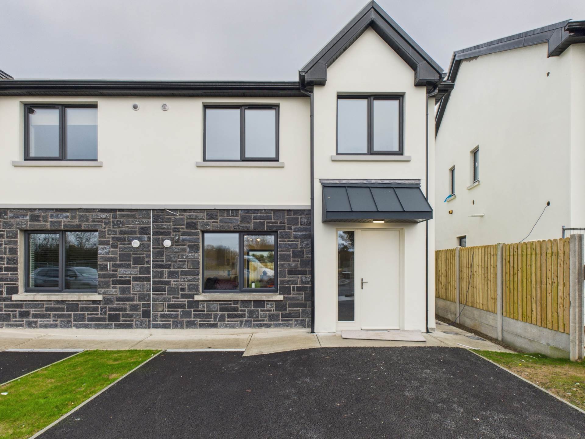 Moinear Na Darach, Quin V95 KPN8