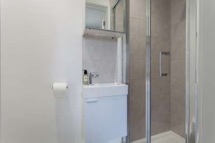 Melfort Road, Thornton Heath, Image 6