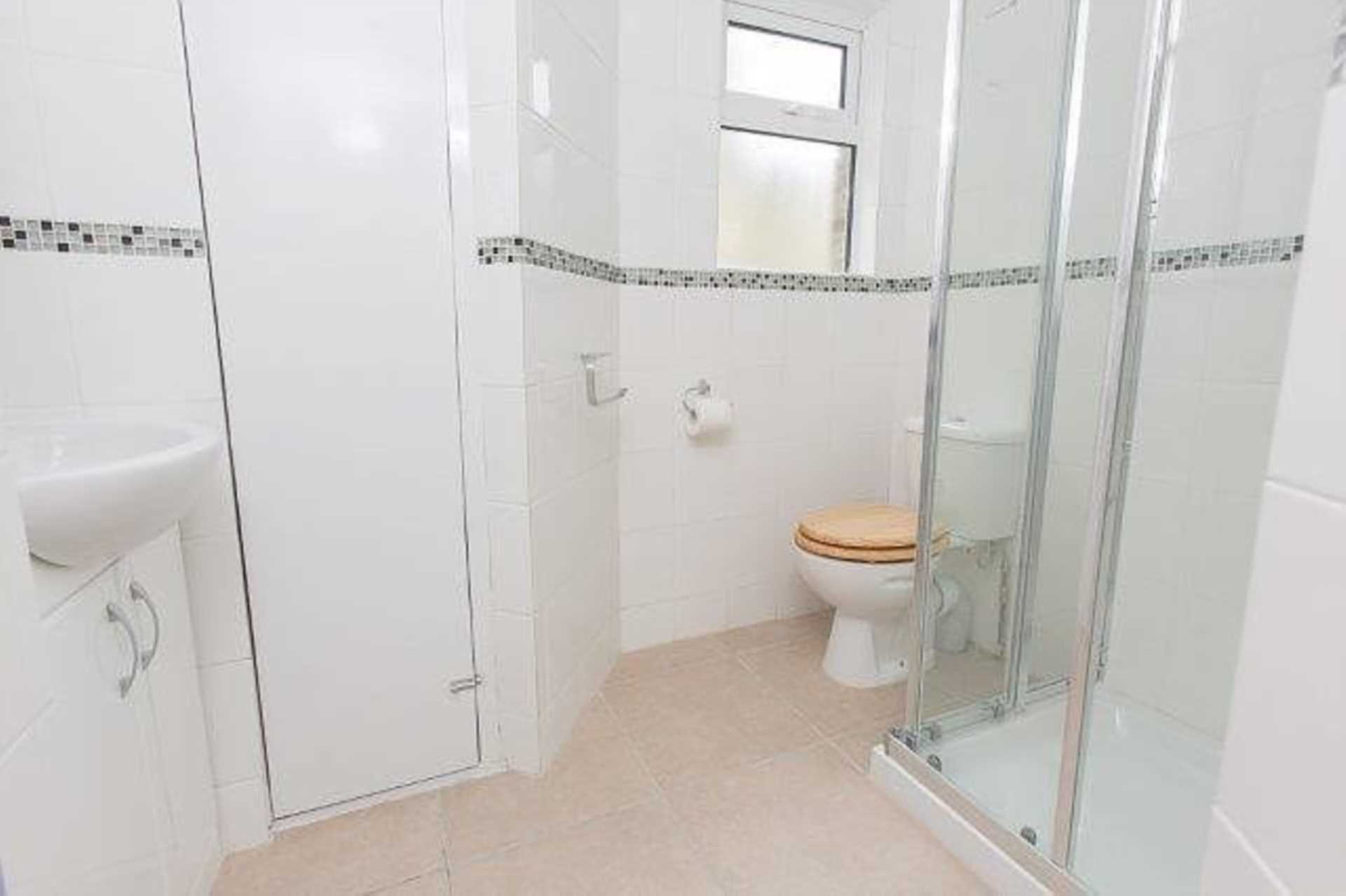 Worple Road, Raynes Park, Image 4