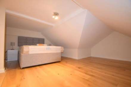 Worple Road, Raynes Park, Image 2