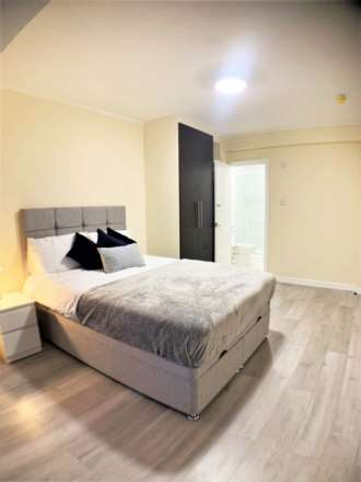 Bath Road, Hounslow, Image 2