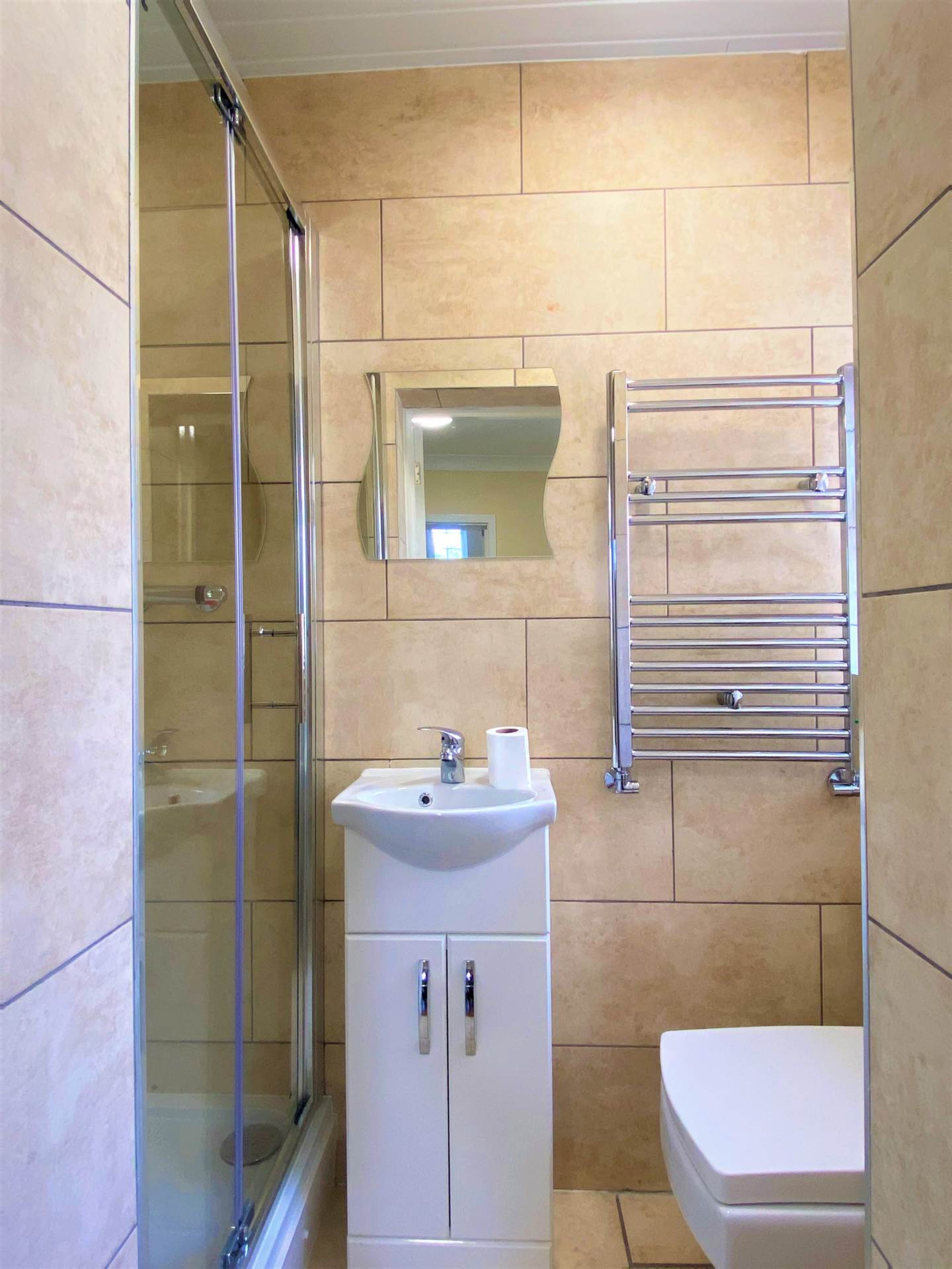 Bath Road, Hounslow, Image 2