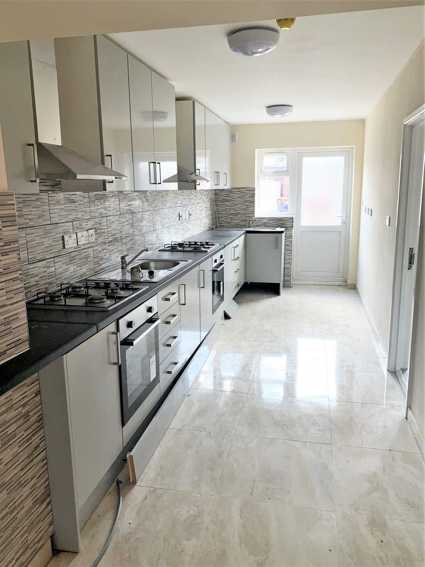 Bath Road, Hounslow, Image 3