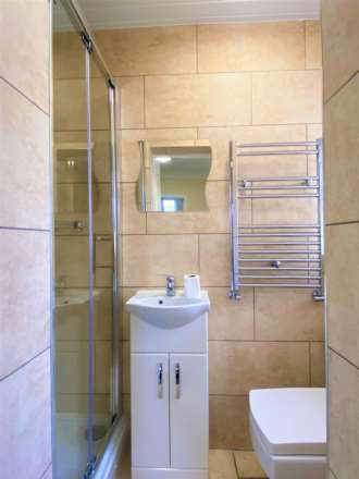 Bath Road, Hounslow, Image 2