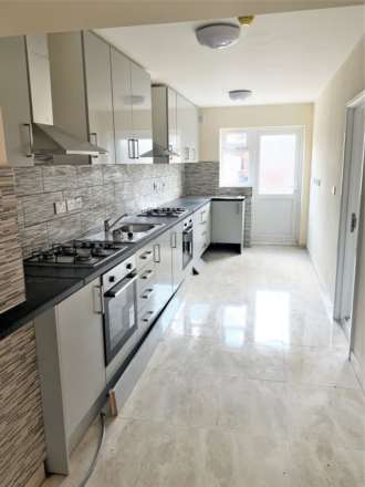 Bath Road, Hounslow, Image 3