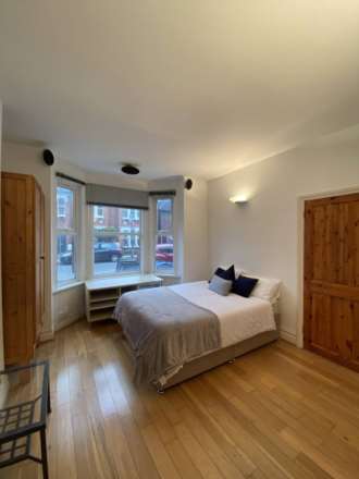 Quicks Road, Wimbledon