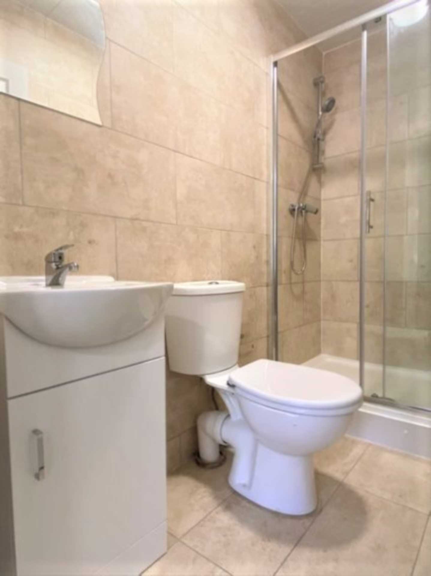 Bath Road, Hounslow, Image 2