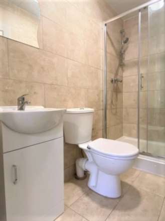Bath Road, Hounslow, Image 2