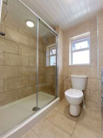 Bath Road, Hounslow, Image 2