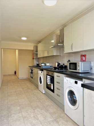 Bath Road, Hounslow, Image 3