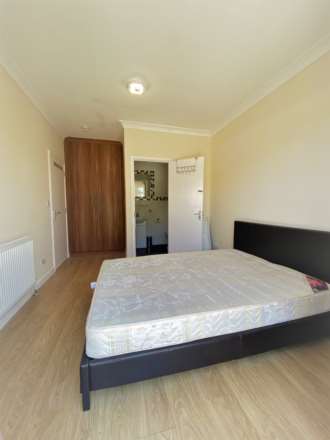 Manor Avenue, Hounslow, Image 1