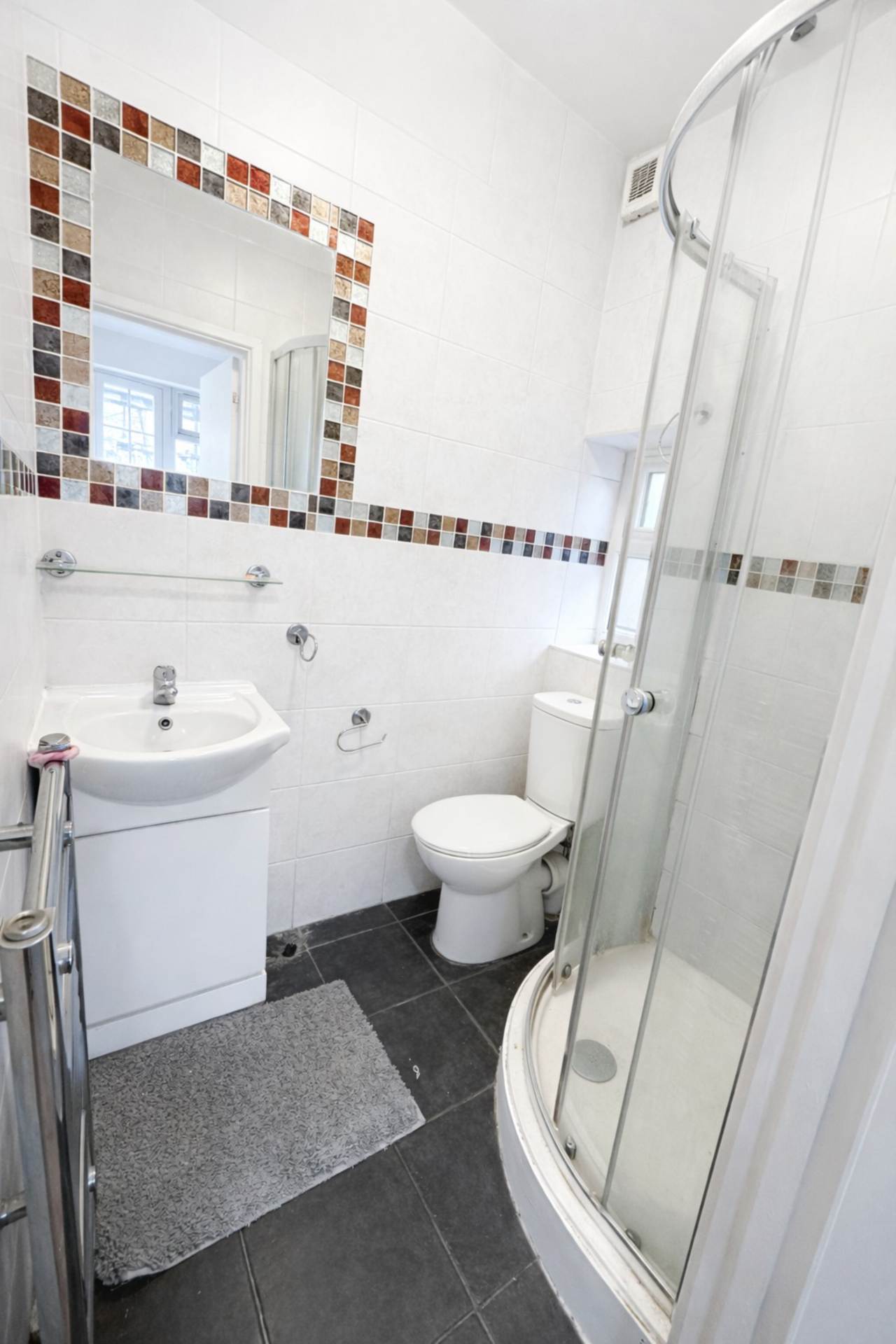 Manor Avenue, Hounslow, Image 3