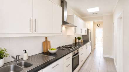Manor Avenue, Hounslow, Image 6