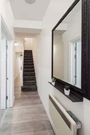 Lansdowne Road, Image 5