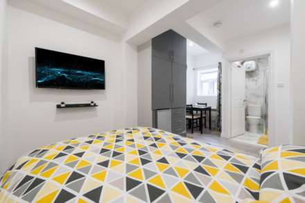 Room (Double), Lansdowne Road