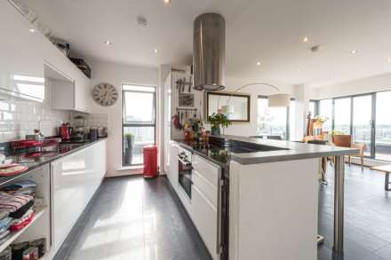 Milner Road, South Wimbledon, Image 4