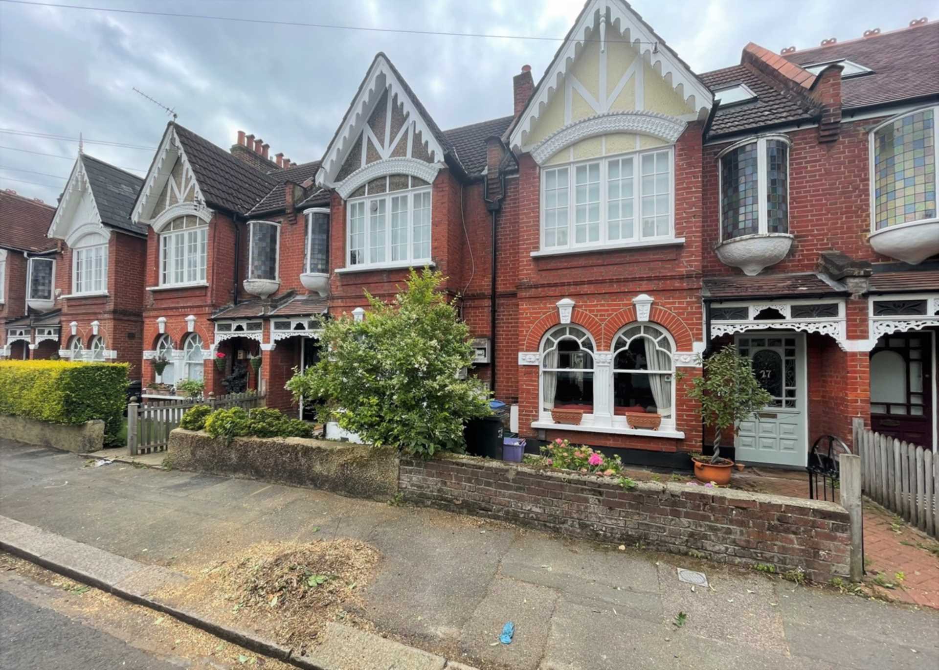Richmond Avenue, Raynes Park, Image 1