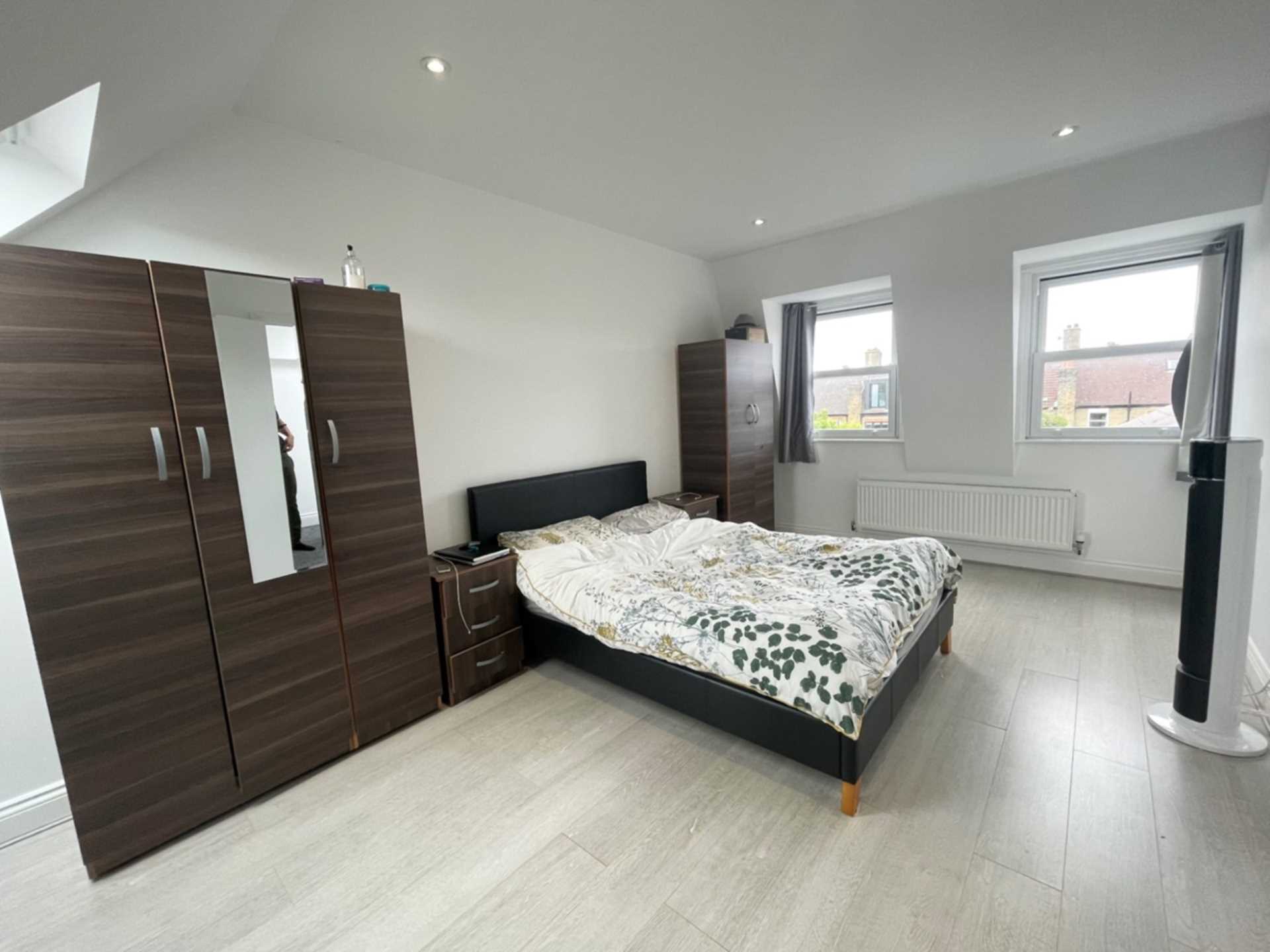 Richmond Avenue, Raynes Park, Image 3