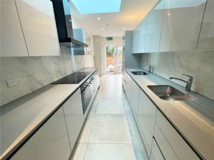 Kingsley Road, Hounslow East, Image 5